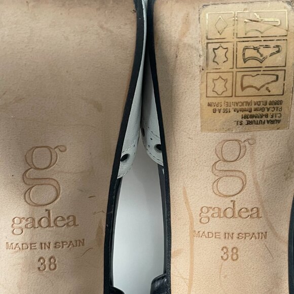 Vintage - Gadea of Spain Black & White Leather "Mary Jane" Shoes - Picture 9 of 13